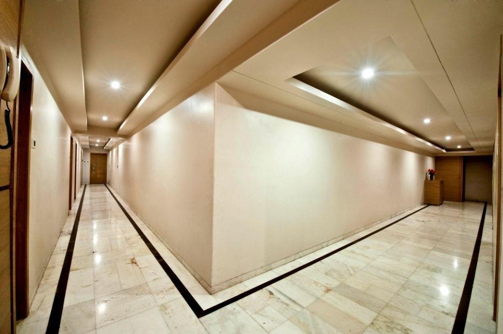 Hotel Rajhans 2*