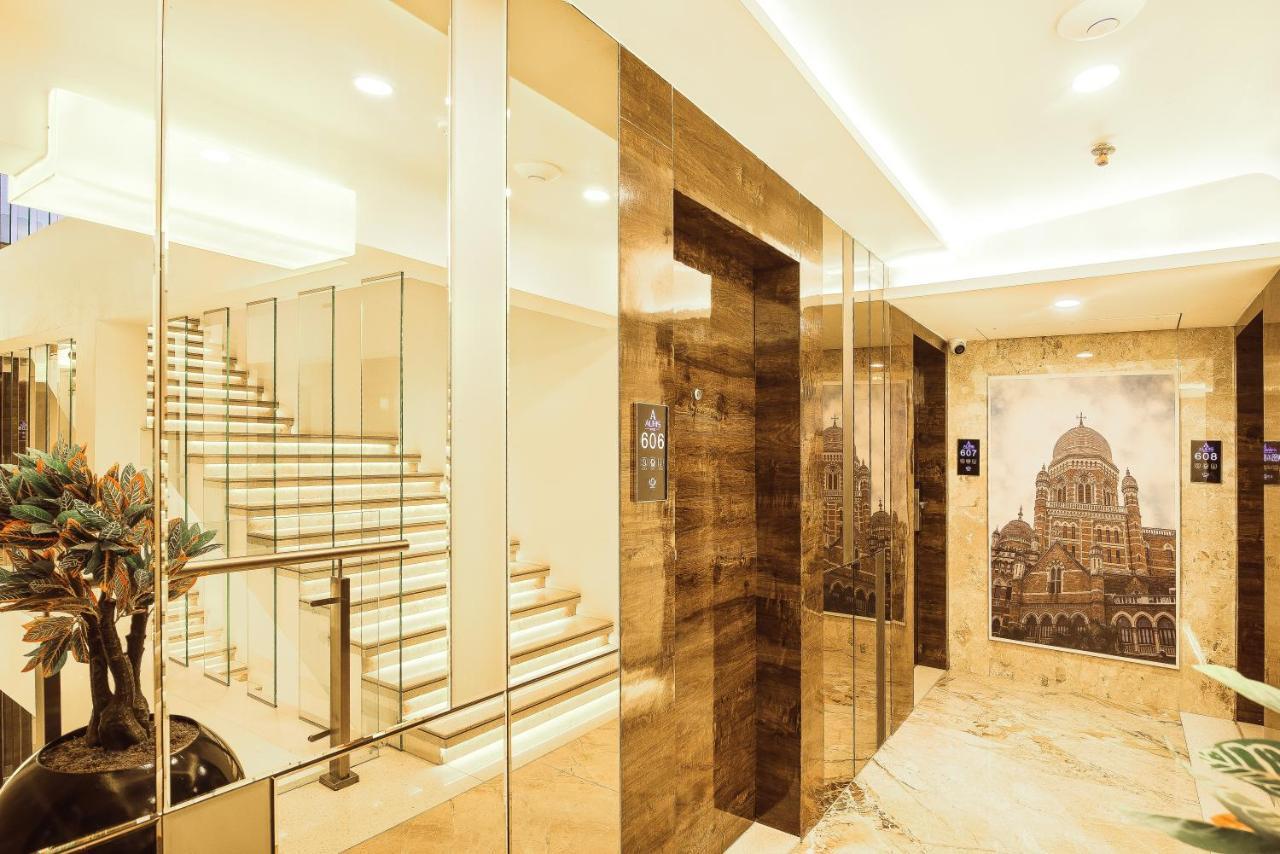 Hotel Auris & Banquets, International Airport