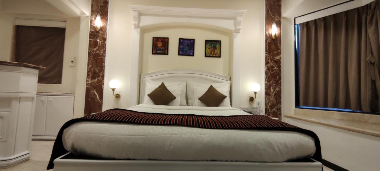 Hotel Executive Enclave Mumbai