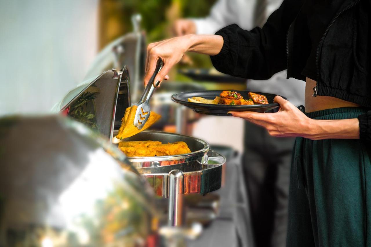 Oriental Aster - International Airport Hotel