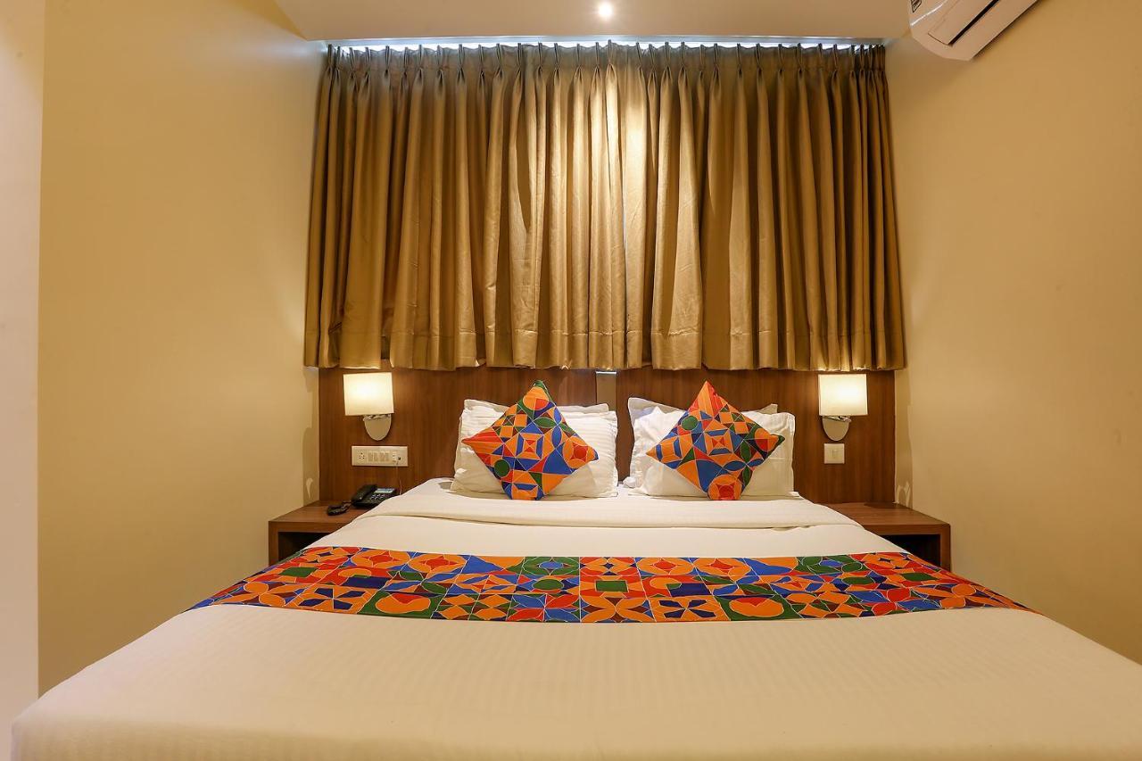 Fabhotel Royal International Hotel Bombaim