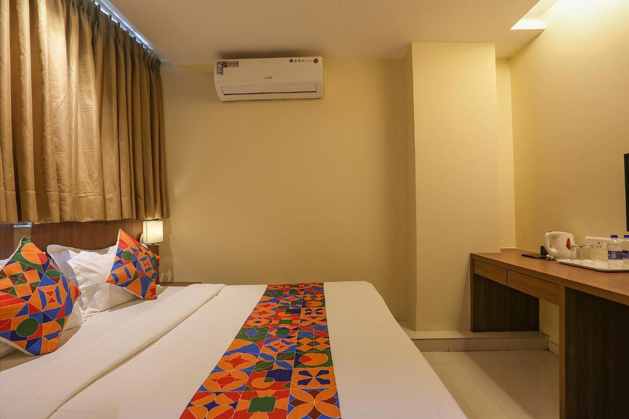 Fabhotel Royal International Hotel Bombaim