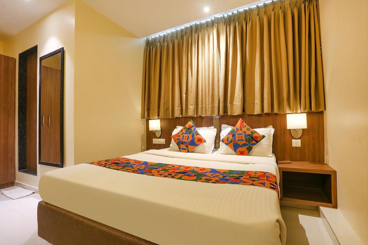 Fabhotel Royal International 3* Bombaim