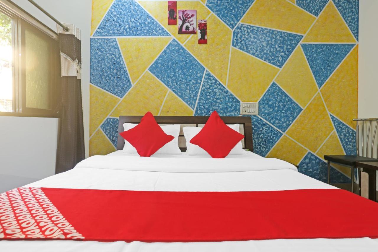 Hotel Oyo 85804 K D Palace 3*