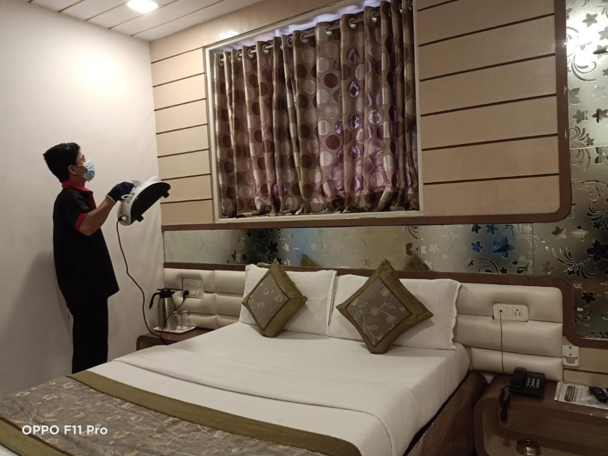 Fabexpress Satellite 3* Mumbai