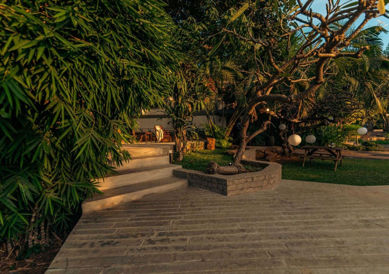 Oceanfront, Private Pool Villa, 2 Bed • Uttanbeach Holiday home