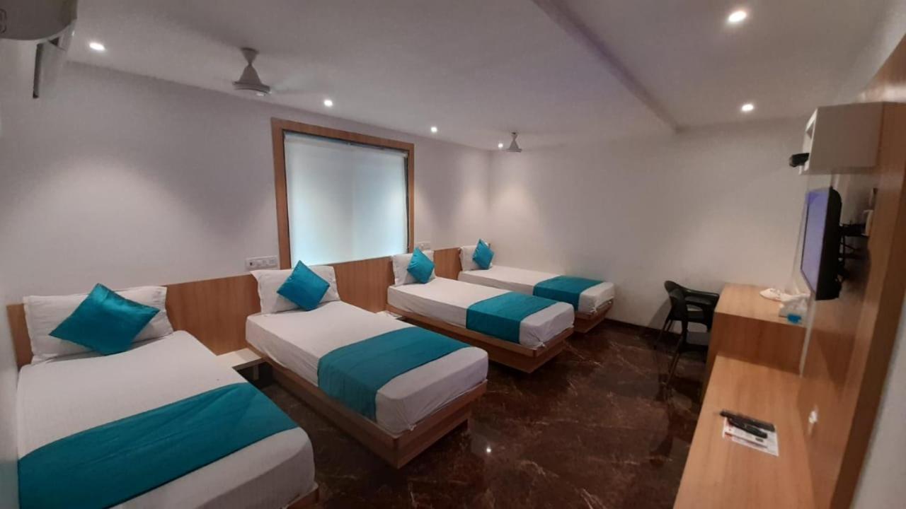 Hotel Royal Oak Navi Mumbai-Stz 1002 Guest house Mumbai