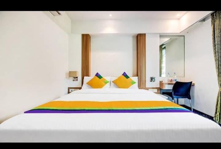 Guest house Hotel Royal Oak Navi Mumbai-Stz 1002