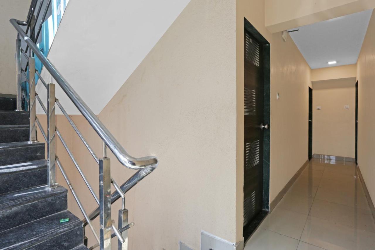 Hotel Oyo 85835 Saachi Bombaim