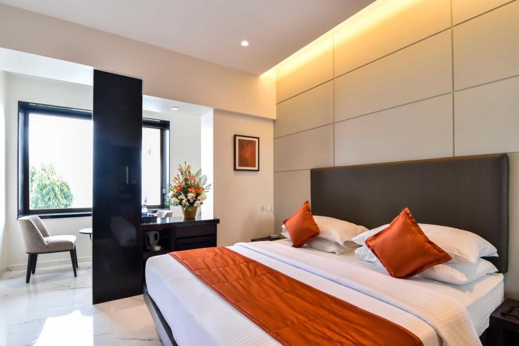 Hotel Sea Palace - Near Gateway Of India