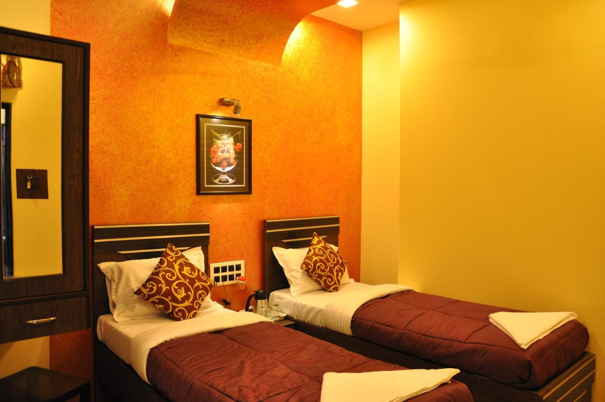 Planet Plaza Hotel Mumbai