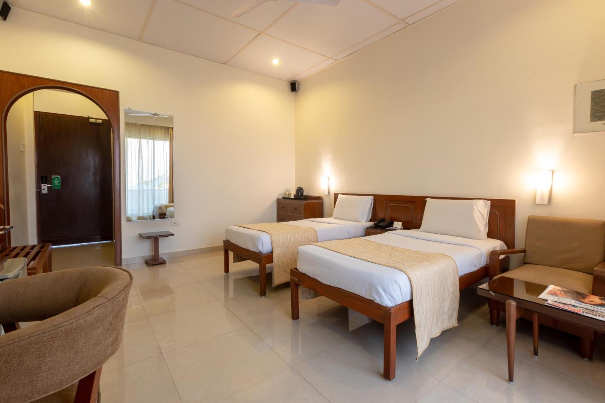 Hotel Grand - Ballard Estate, 3*