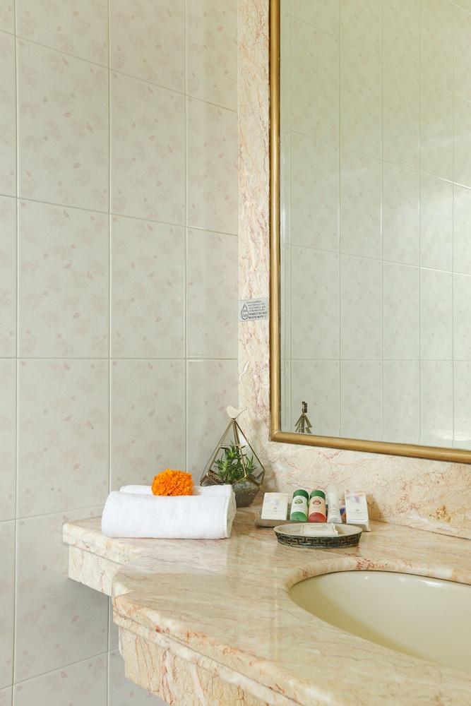 Regency Malabar Hill 3*