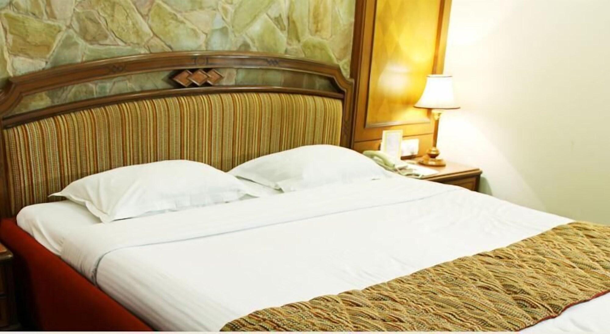 Hotel Bloom - Juhu