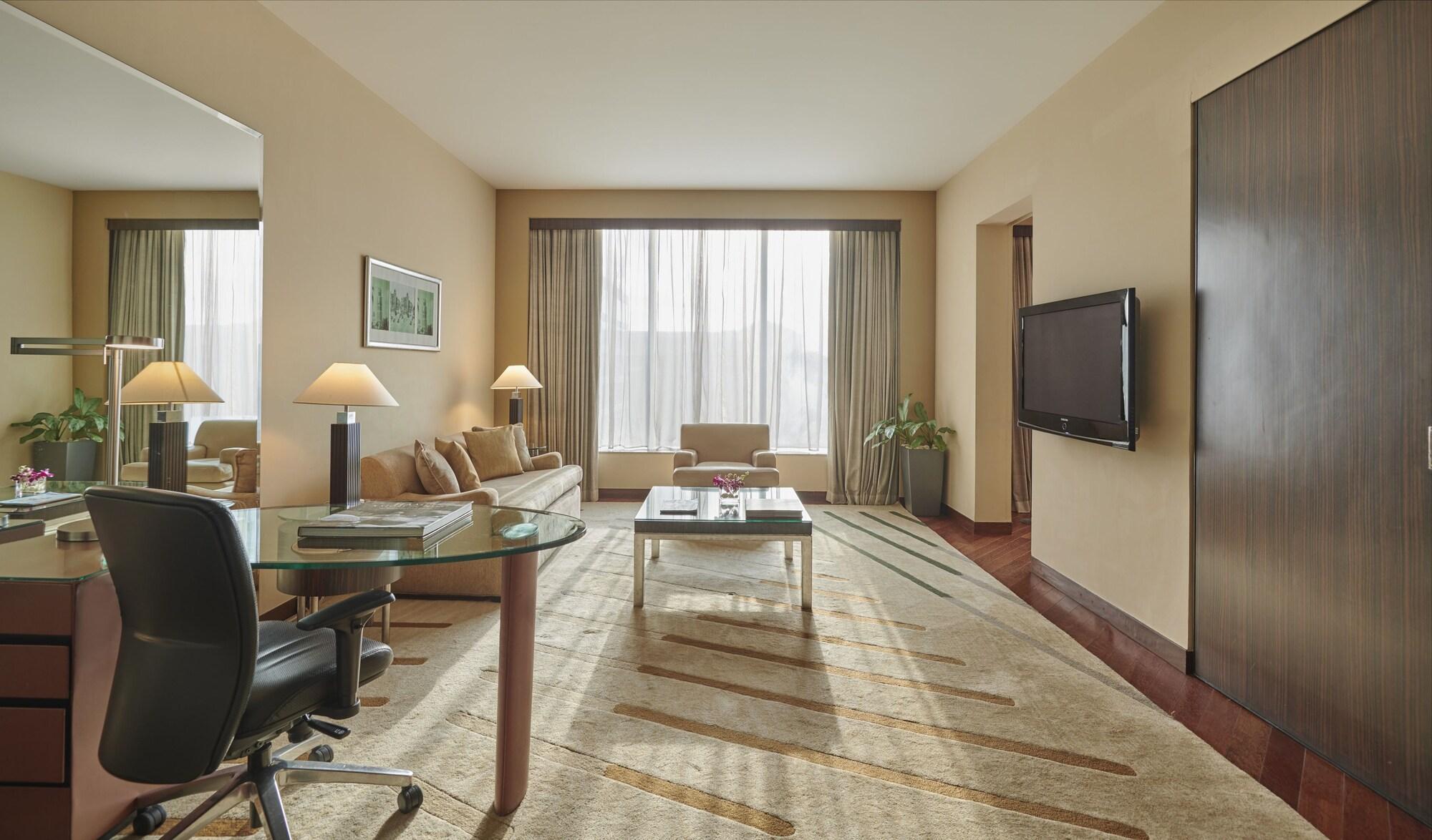 Hyatt Regency International Airport Hotel 5*