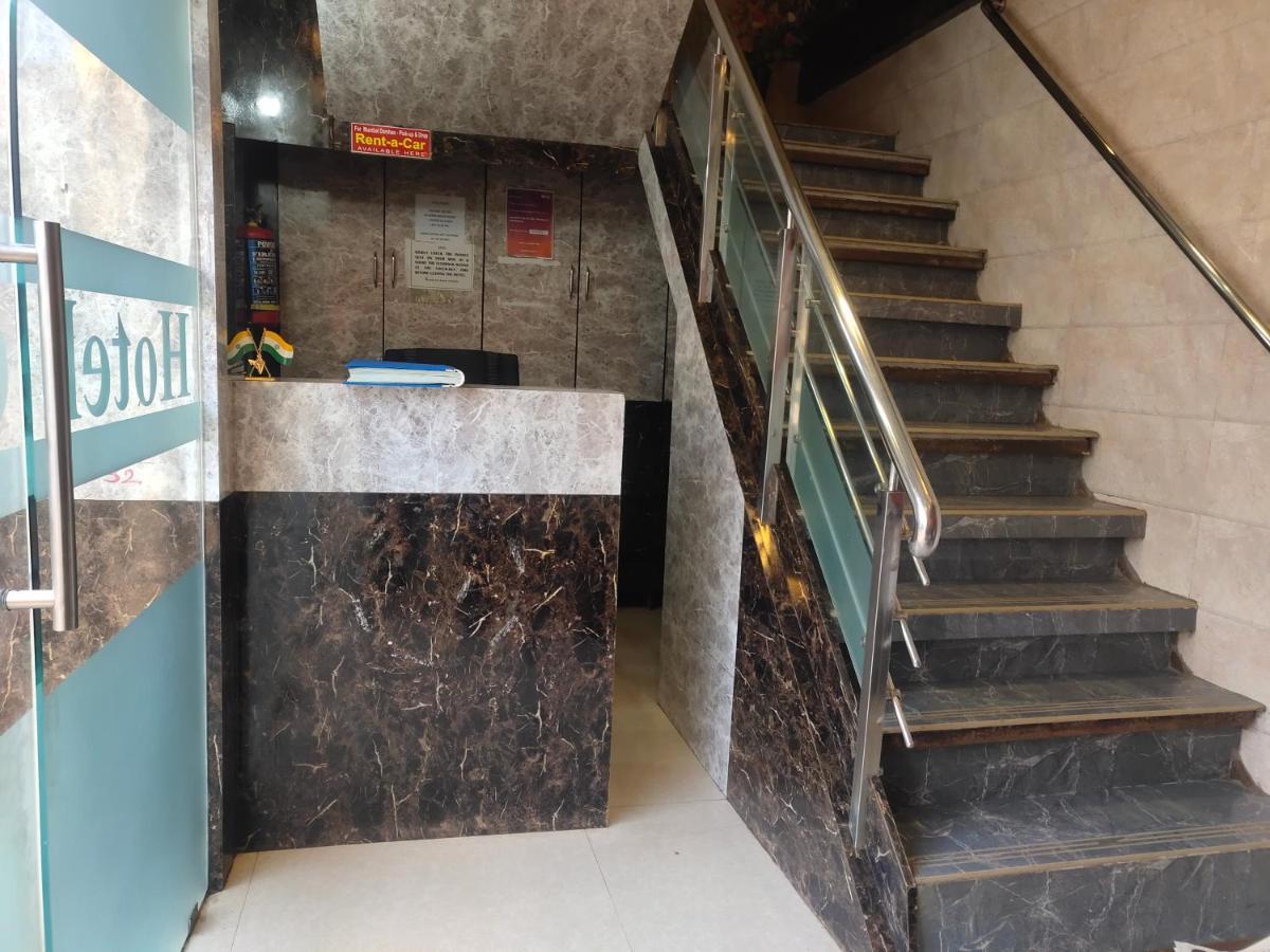 Golden Nest Popular Residency Hotel