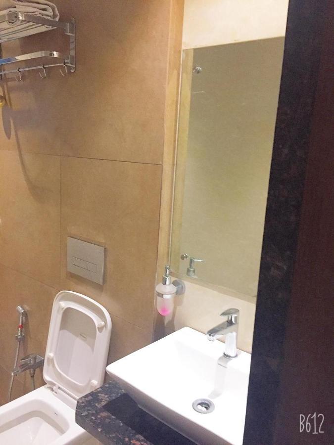 Guest house Hotel Royal Oak Navi Mumbai-Stz 1002 *