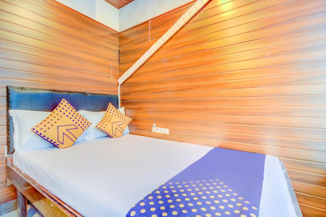 Oyo 70661 Al Makkah Managed By Paris Hotel Mumbai