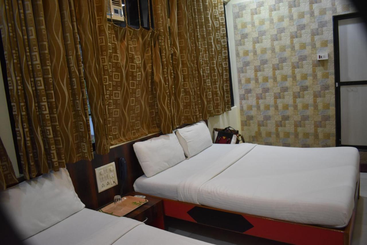 Sea View - Near Taj 3* Bombaim