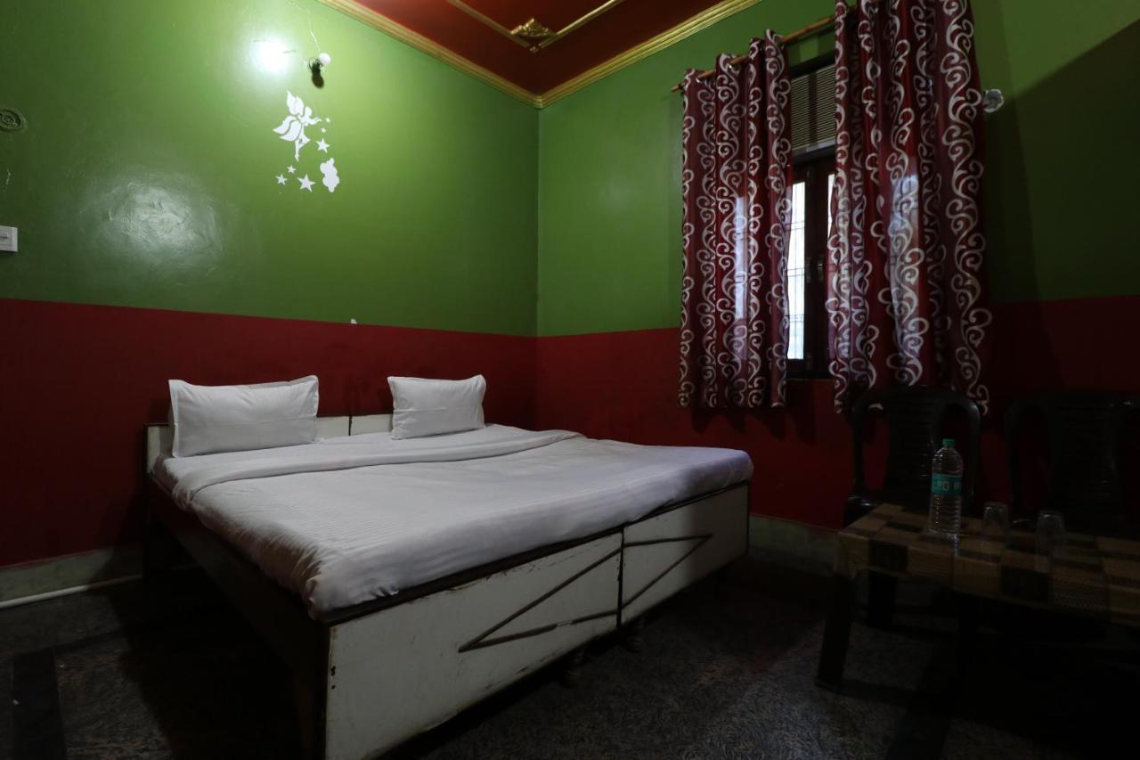 Oyo 44090 Classic Residency Hotel 3*