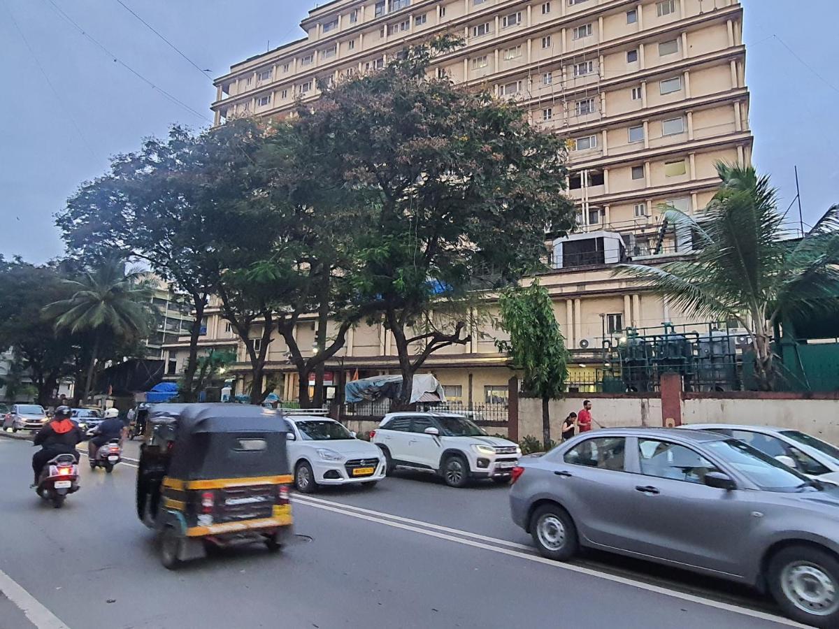 Apartment Osi Lilavati Bandra Mumbai