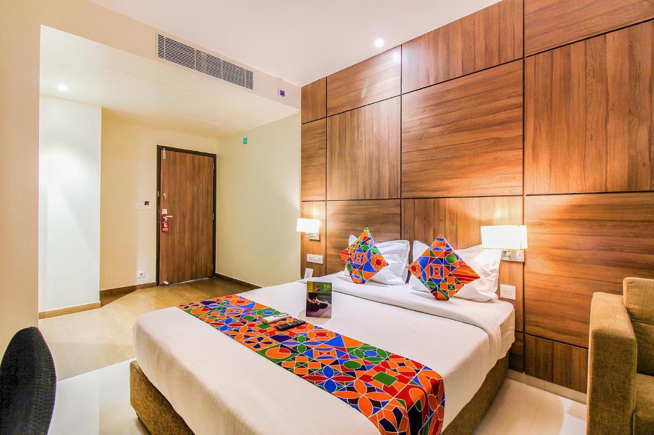 Fabhotel Rk International - Nr International Airport