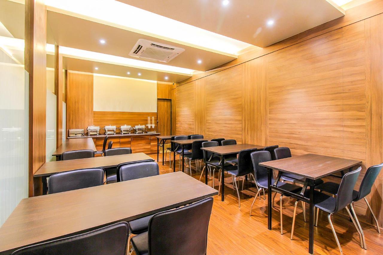 Hotel Fabhotel Rk International - Nr International Airport 3*