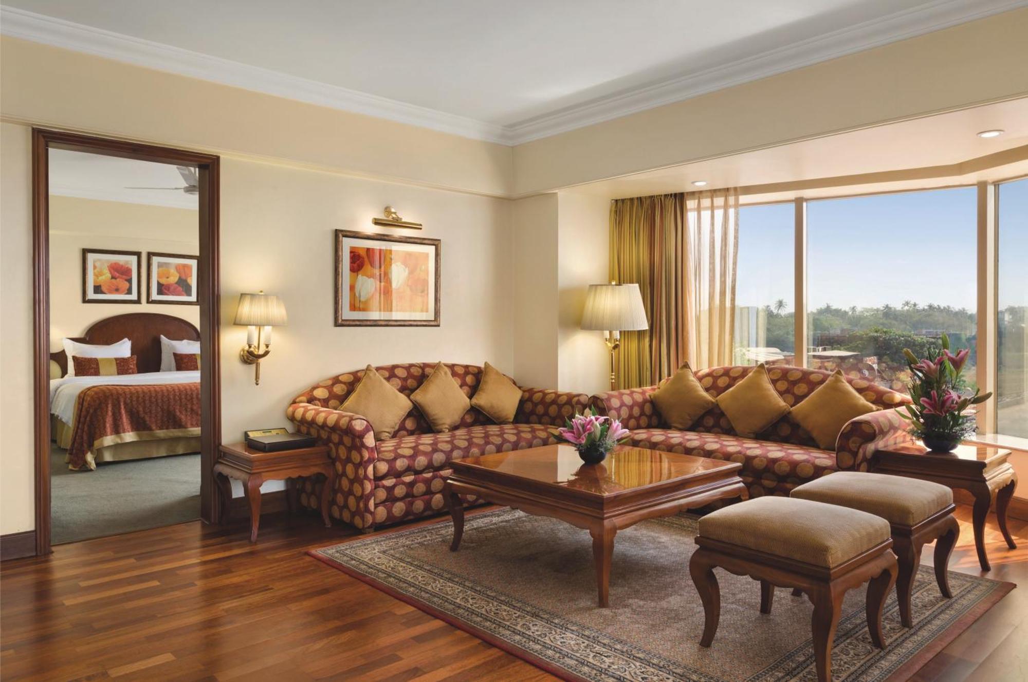 Ramada Plaza By Wyndham Palm Grove 5* Mumbai