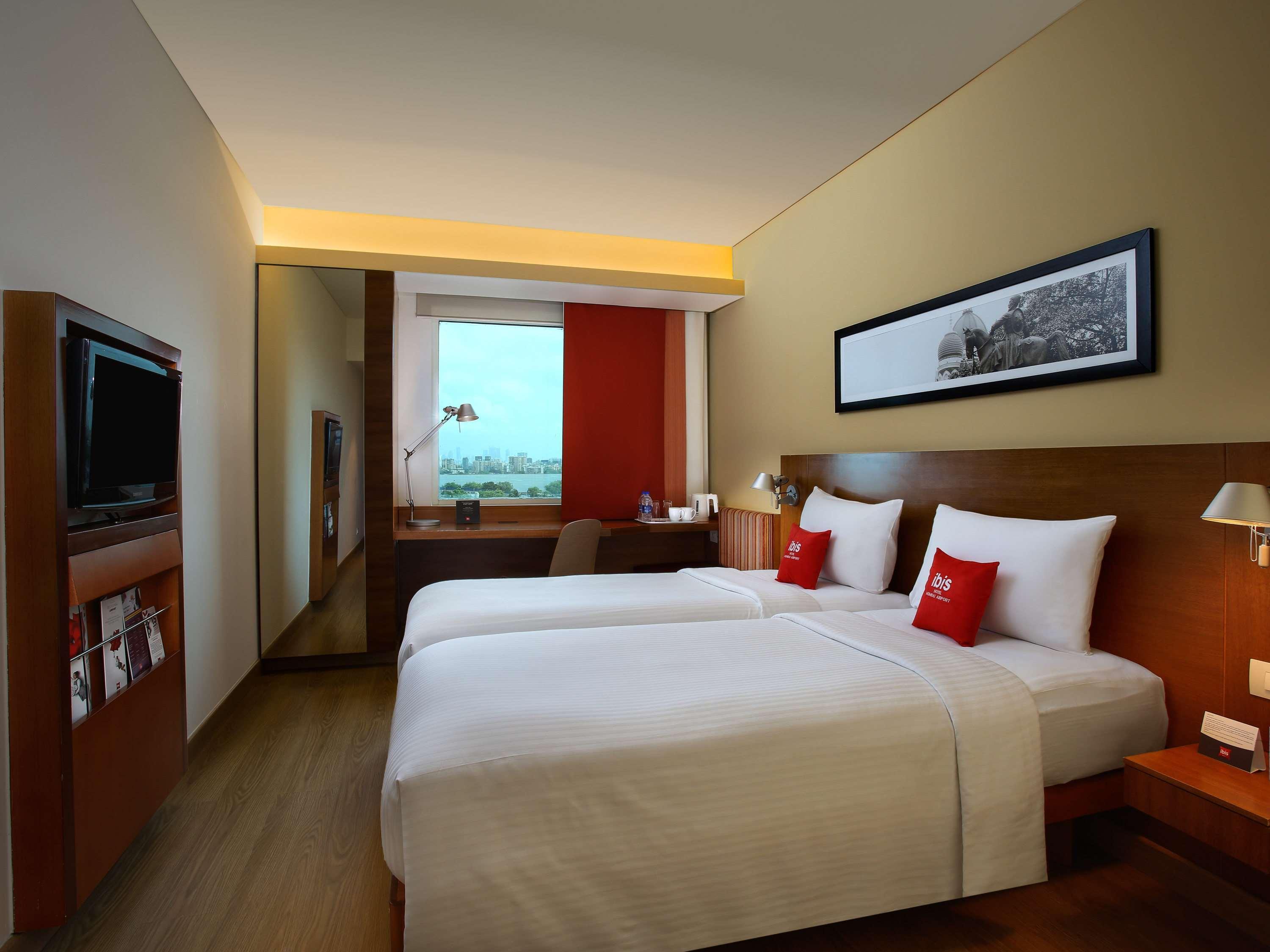 Ibis Airport - An Accor Brand Bombaim