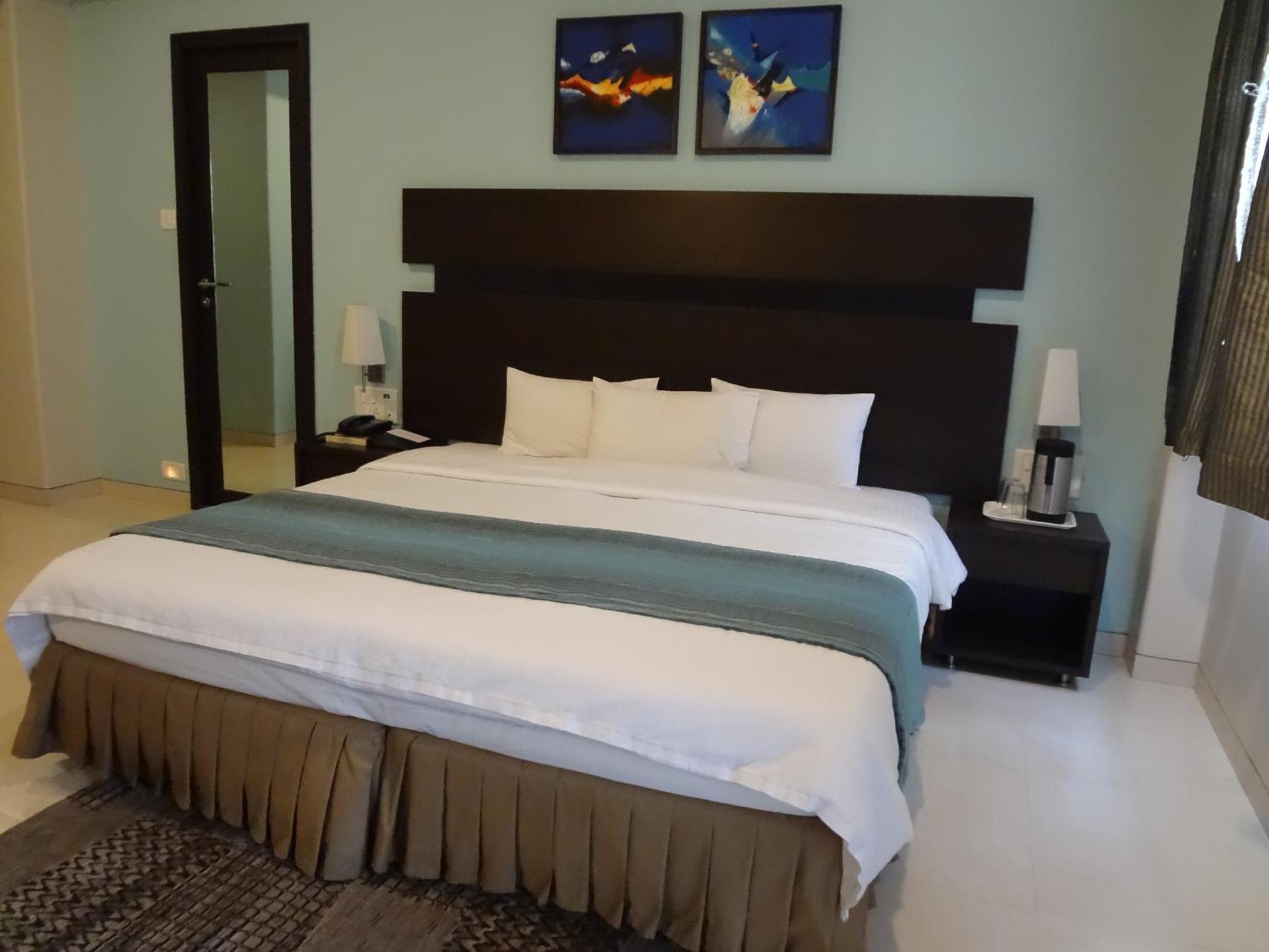 Chateau Windsor - Marine Drive Hotel 3*