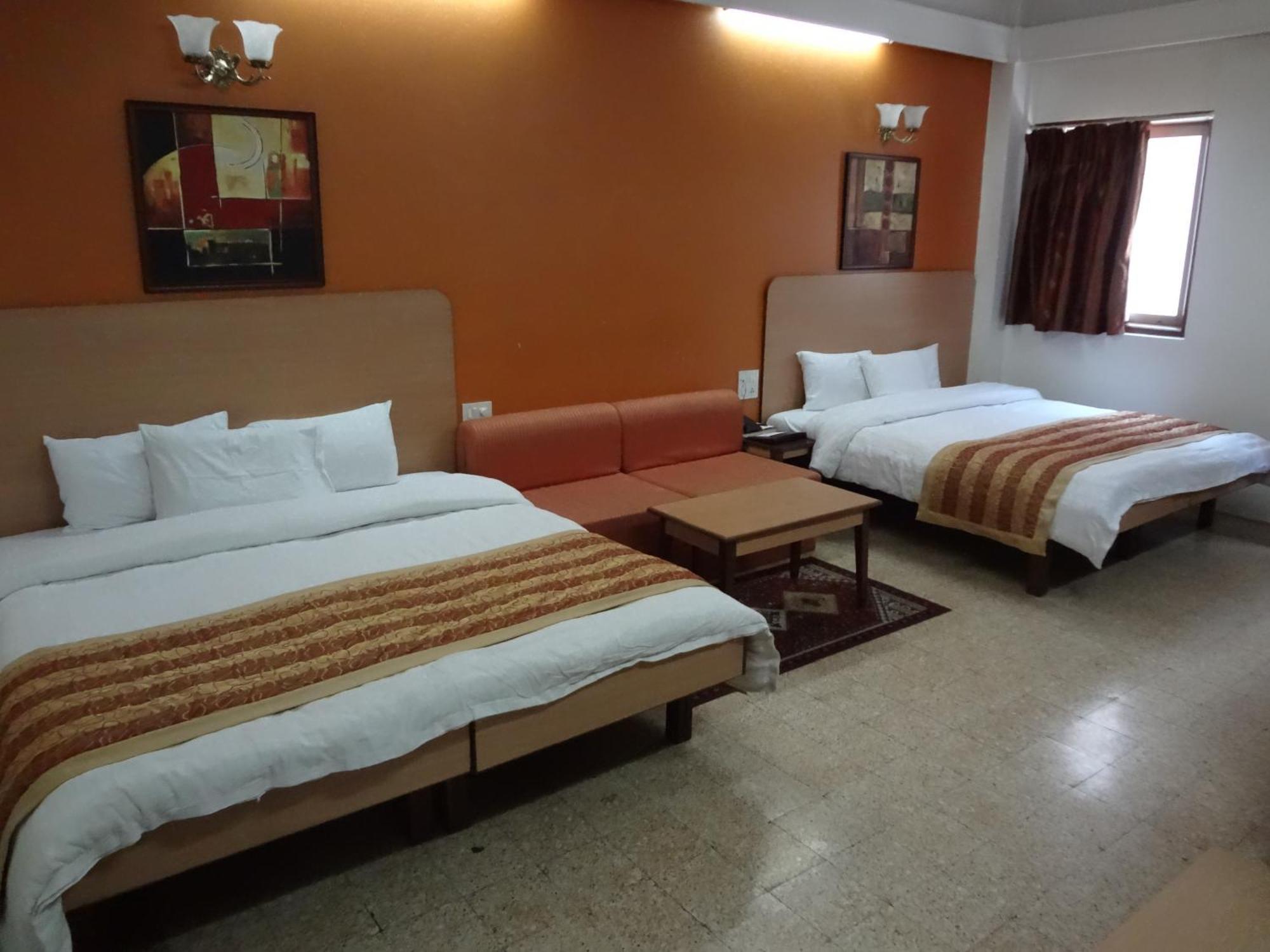 Chateau Windsor - Marine Drive Hotel