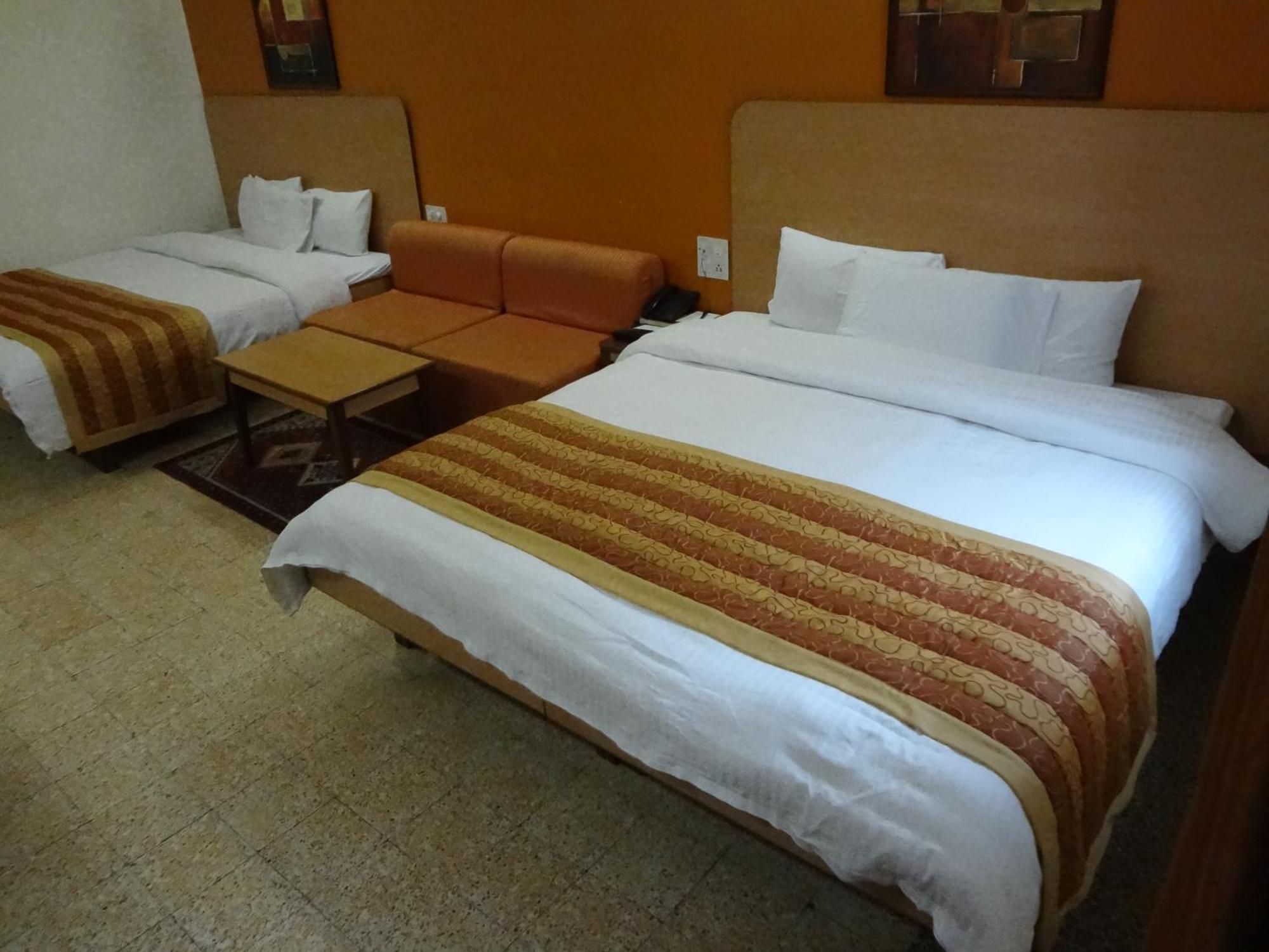 Chateau Windsor - Marine Drive Hotel 3*