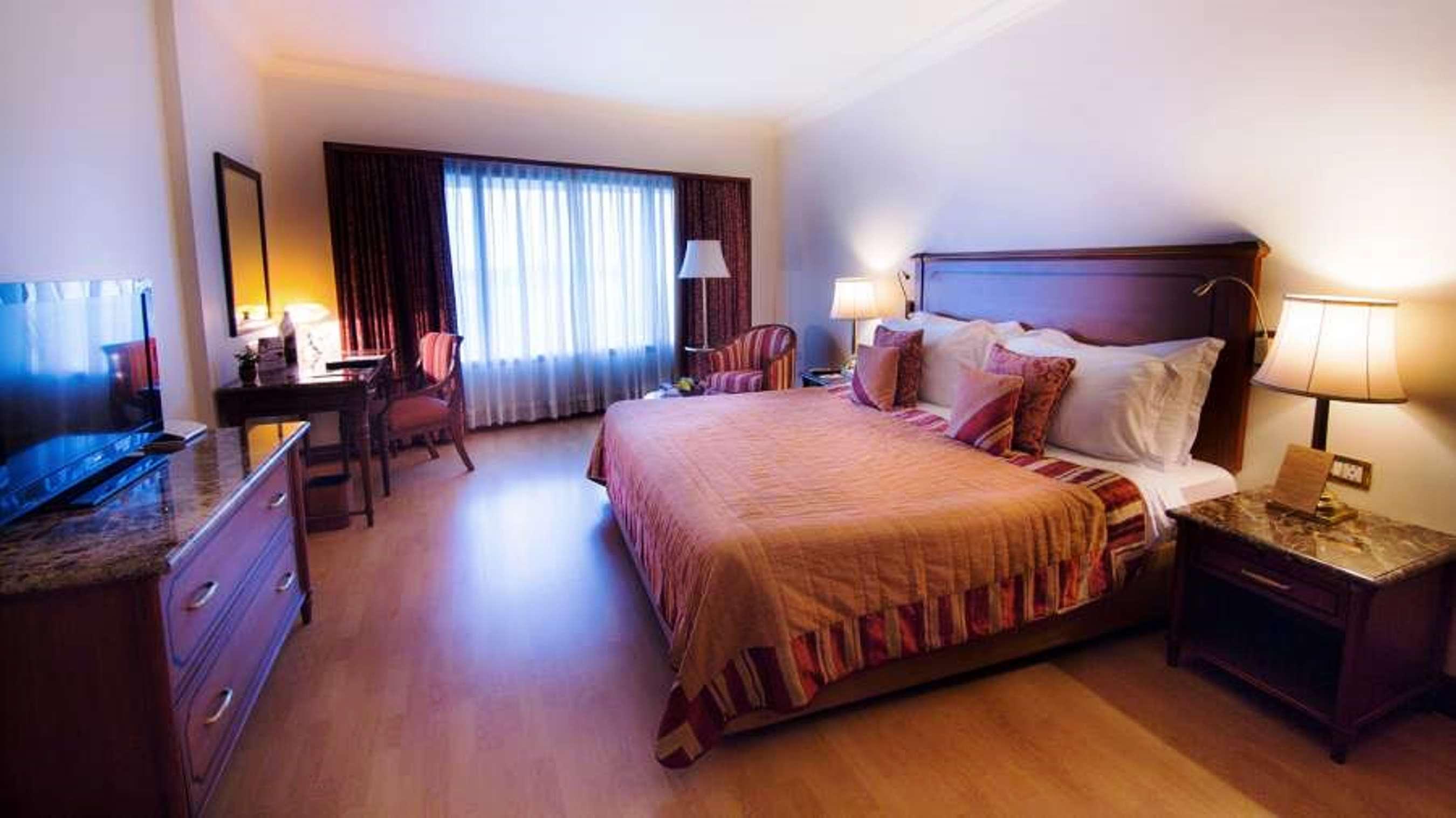 Hotel The Orchid Parle Mumbai