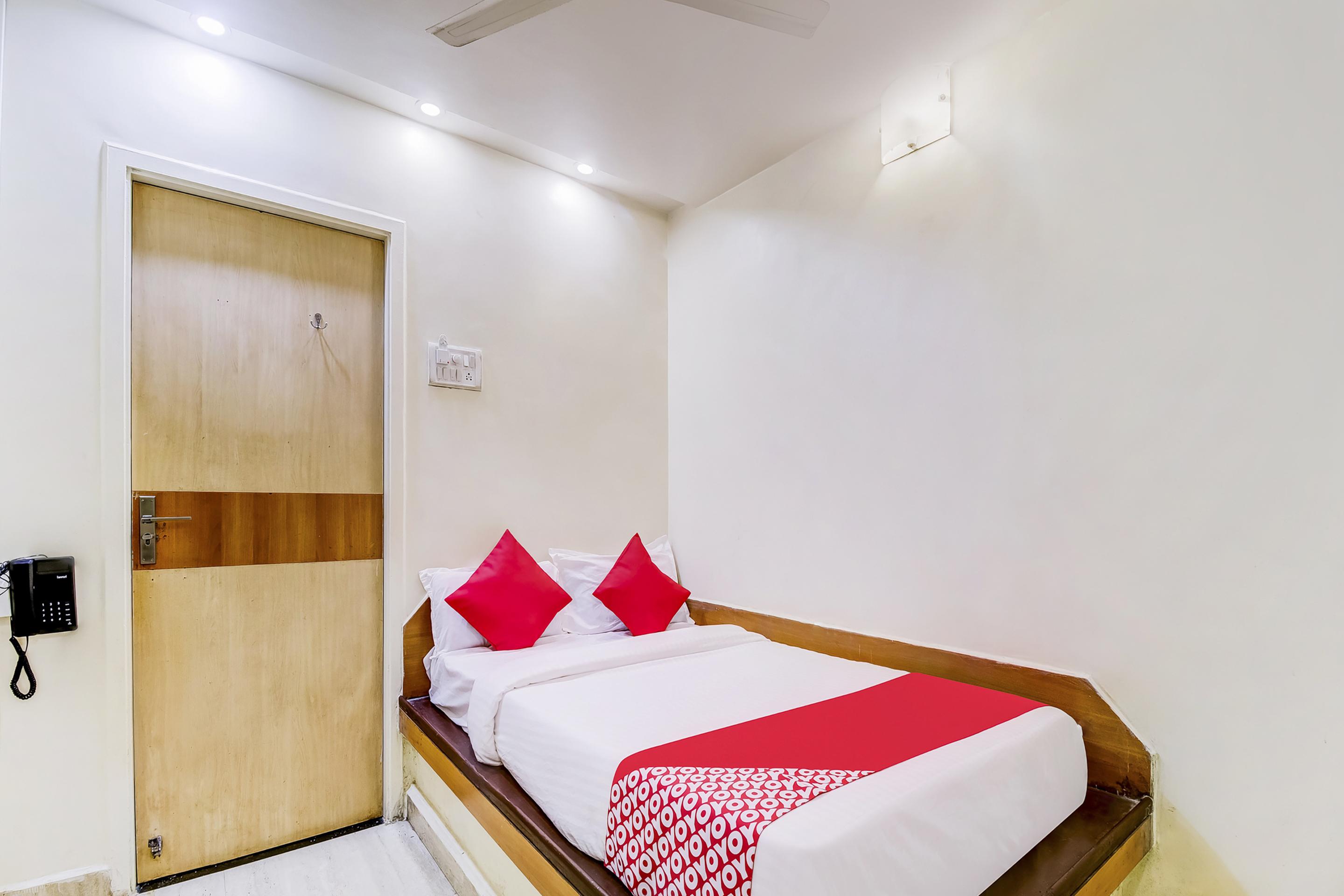 Oyo Dreamland Hotel