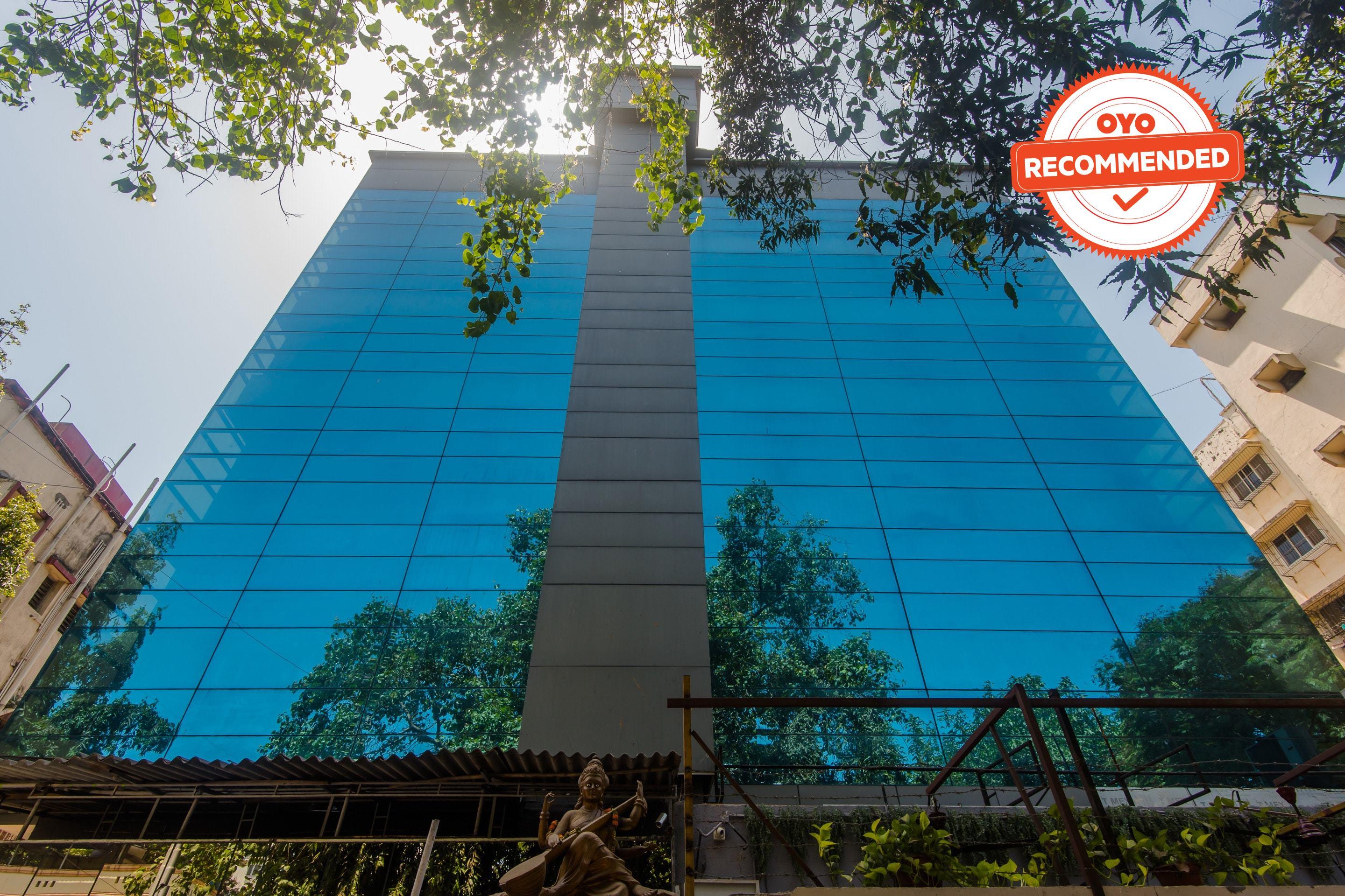 Hotel Jayshree Domestic Airport 3*