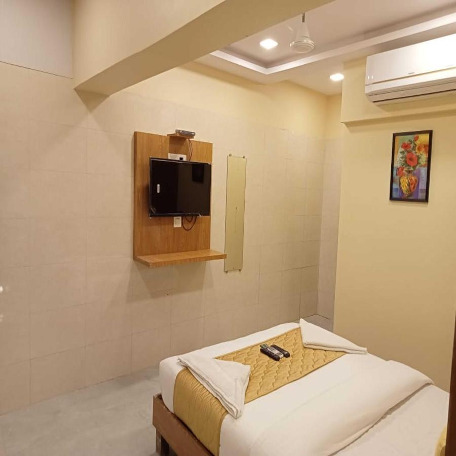 Hotel New Sarah Inn, Andheri West 3*