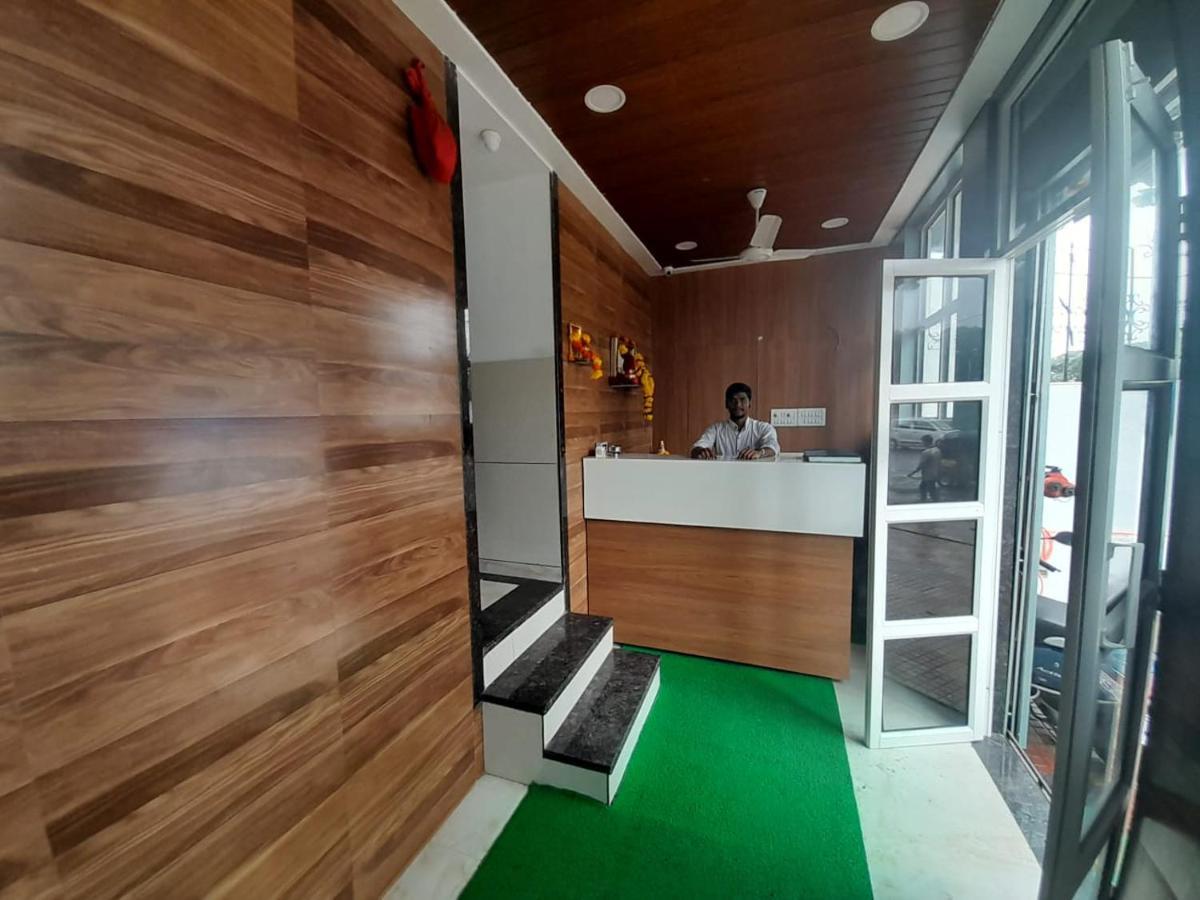 Hotel Golden Oak Lodging By Wb Mumbai