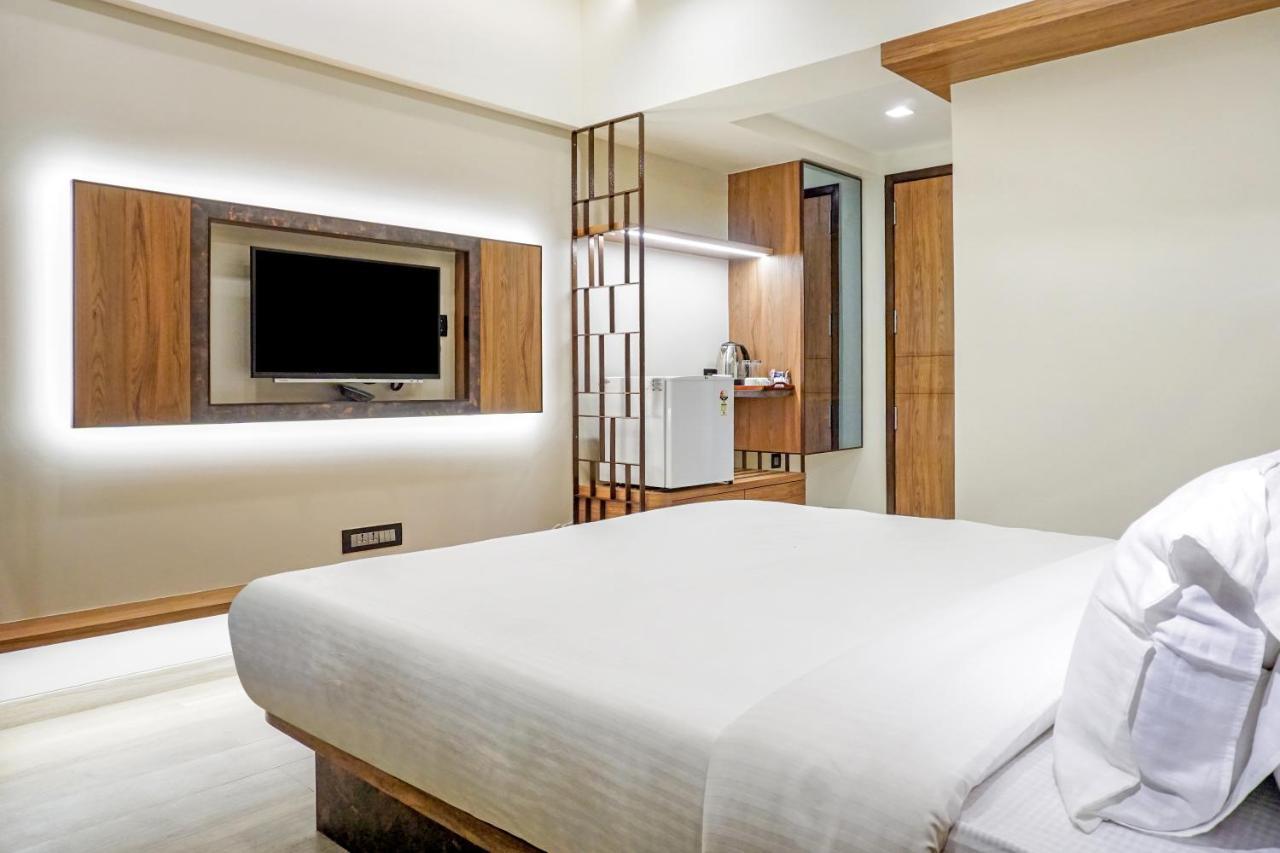 Olten 4* Bombaim