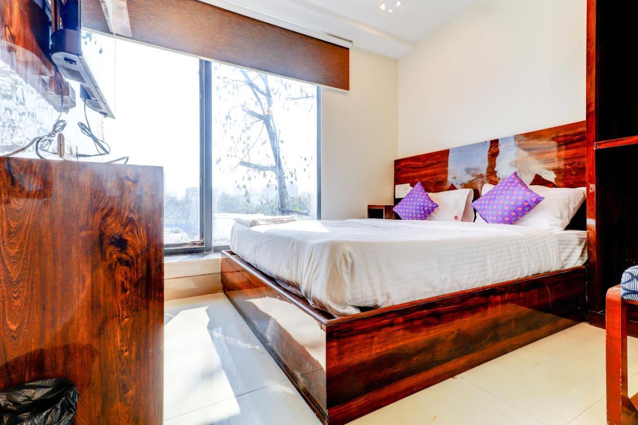 Hotel Prime Inn, Andheri West - Near International Airport