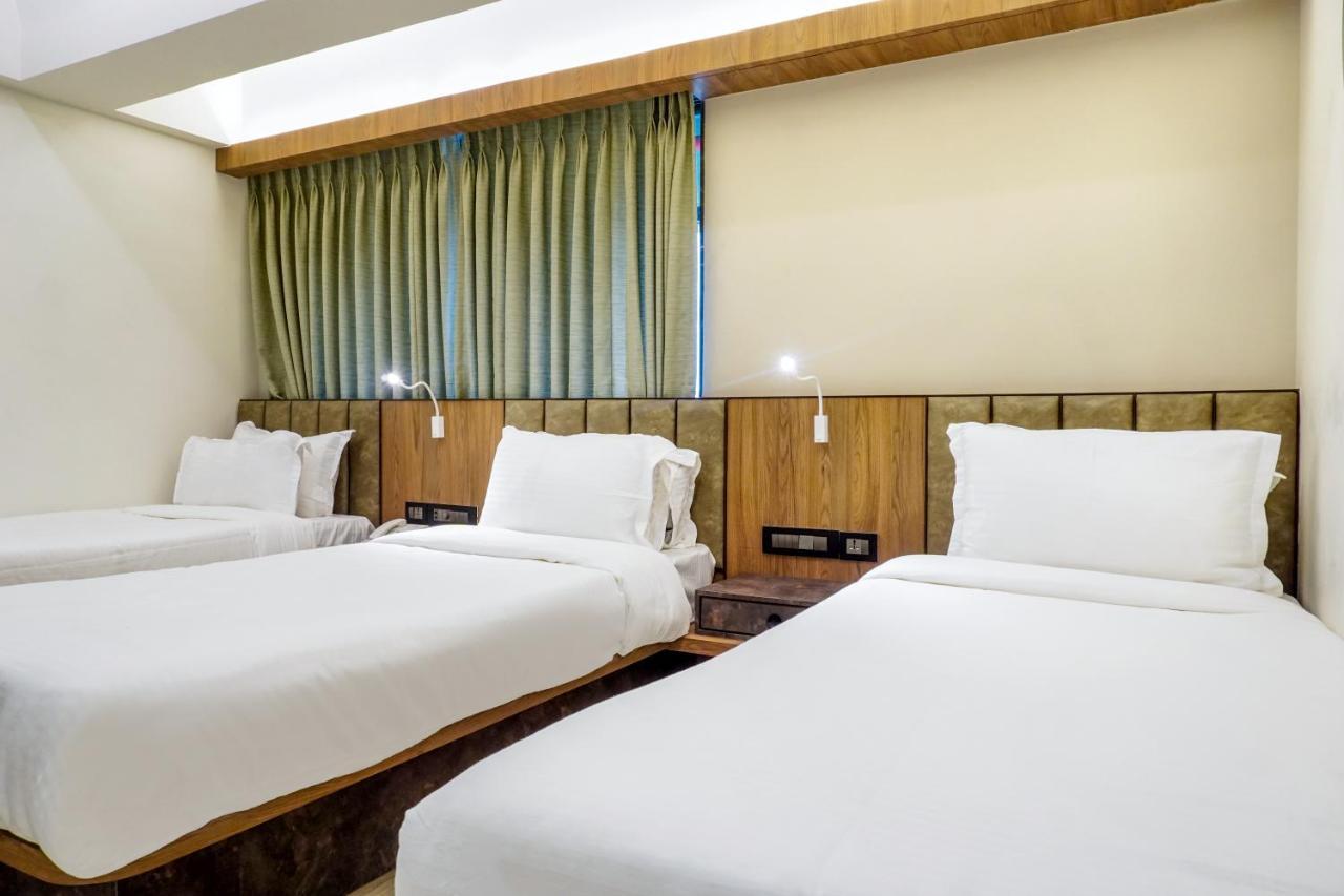 Olten 4* Bombaim