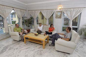 Daisy Residency Hotel Mumbai