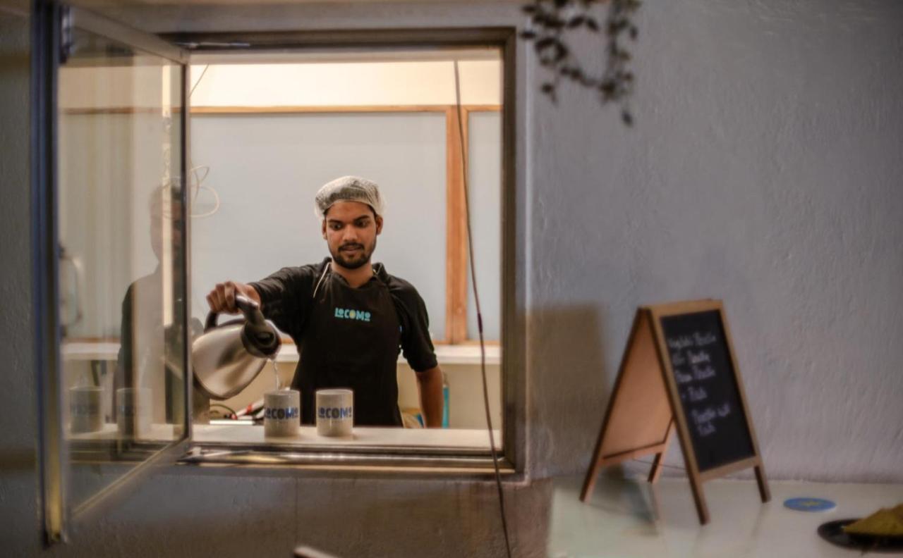 Locomo Og - Work Eat Hostel