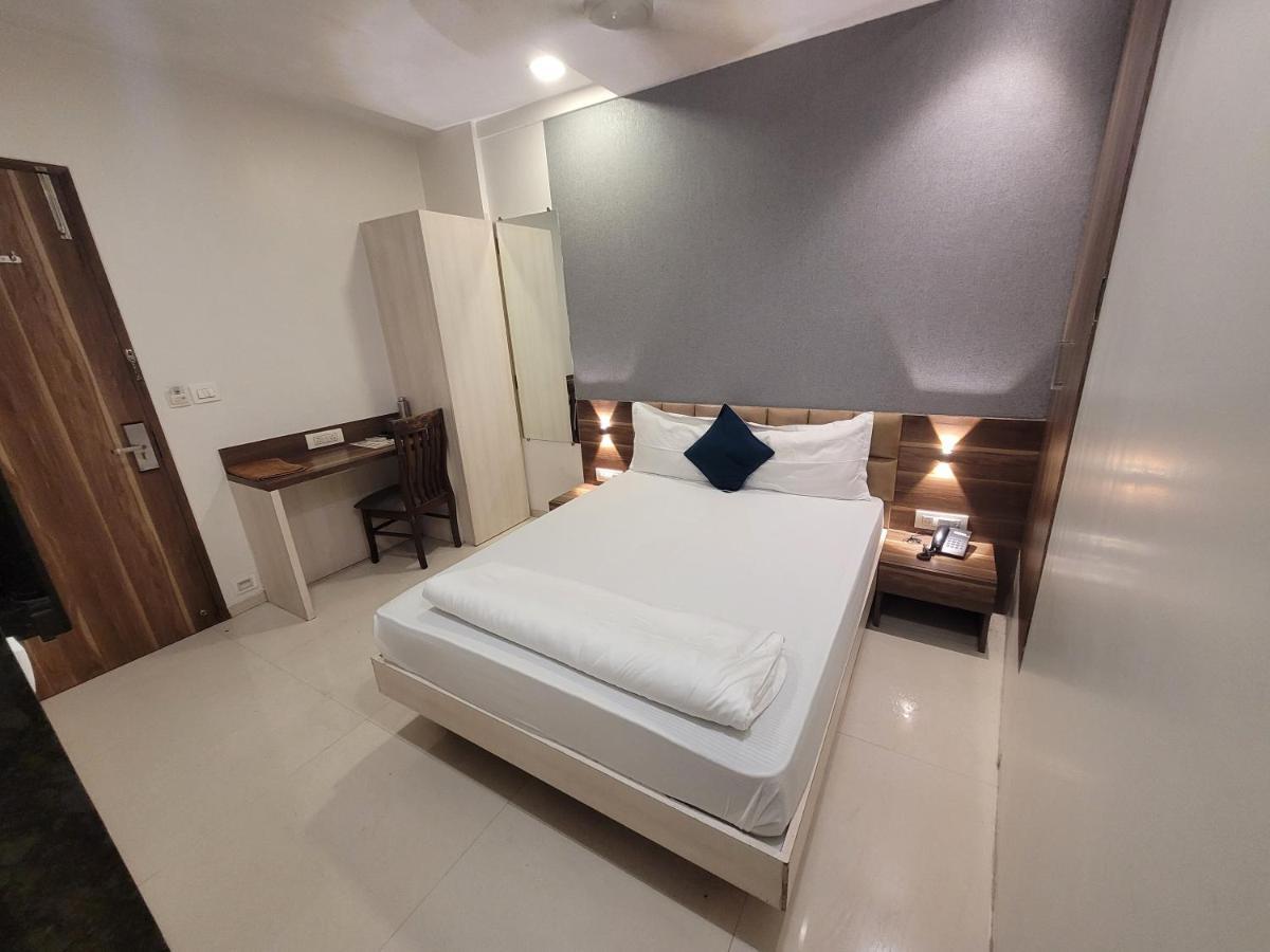 Heritage - Near Trade Center, Visa Consulate Bkc Hotel Bombaim
