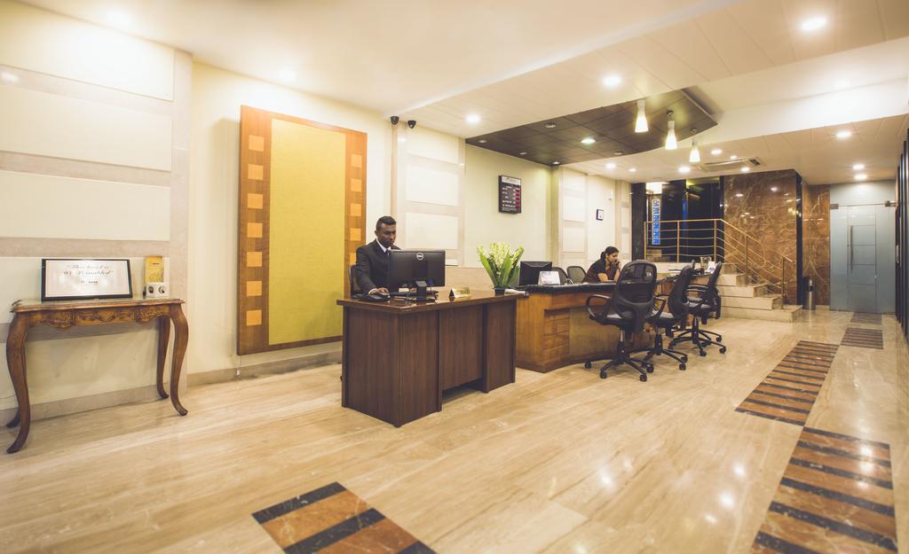 Airport International Hotel 3*