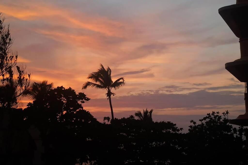 Cozy Private Ac Studio By The Sea Bandstand Bandra W Nr Taj Lands End Apartamento Mumbai