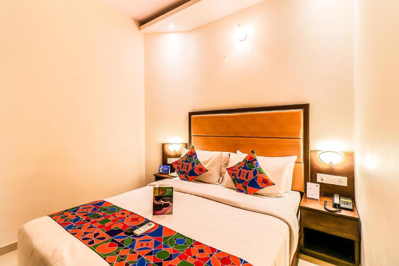 Fabhotel Admiral - Nr International Airport Hotel Bombaim