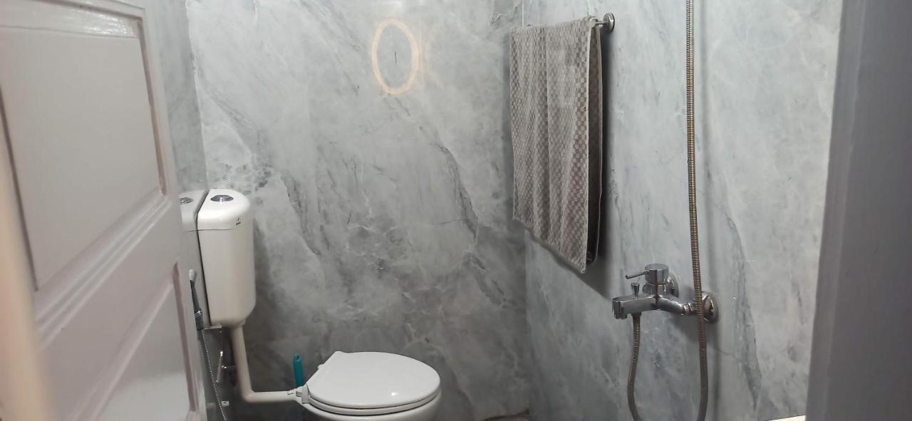 Apartamento Cozy Private Ac Studio By The Sea Bandstand Bandra W Nr Taj Lands End