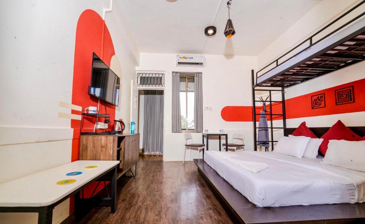 Locomo Og - Work Eat * Mumbai