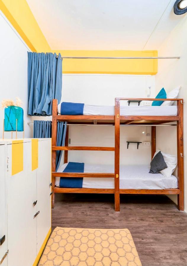 Locomo Og - Work Eat * Mumbai