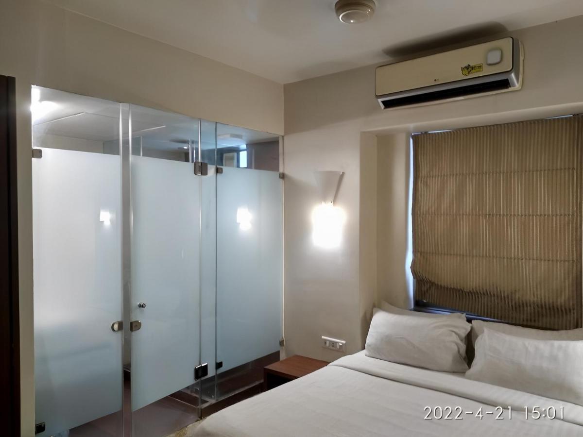 Apollo - Colaba Causeway 4*